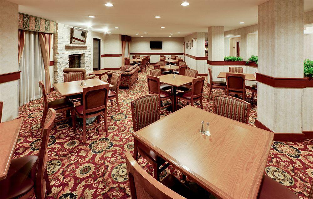 The Lotus Suites At Midlane Golf Resort Wadsworth Exterior photo