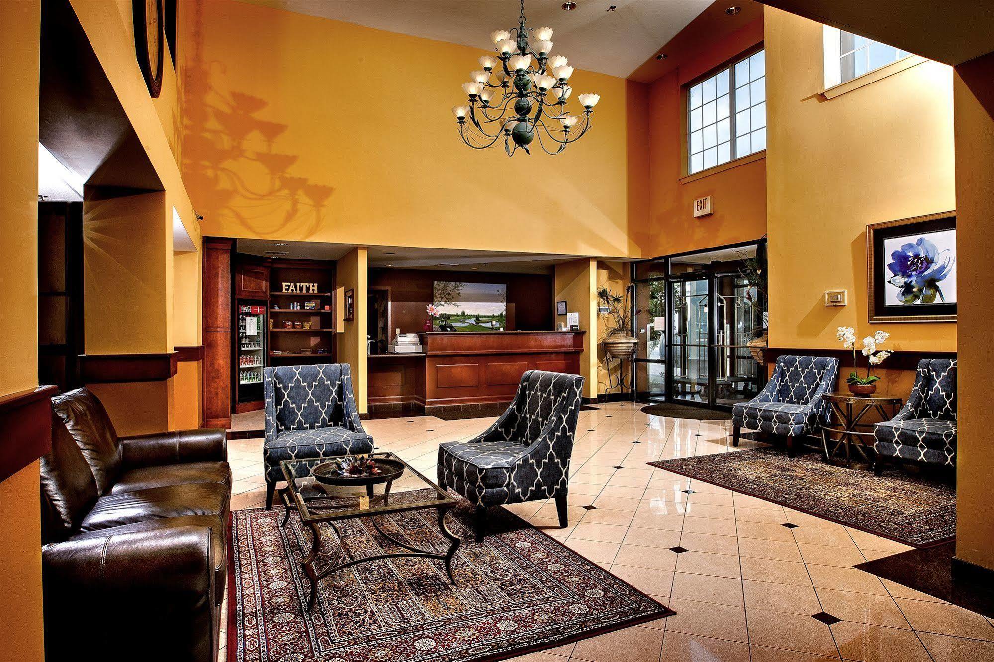 The Lotus Suites At Midlane Golf Resort Wadsworth Exterior photo